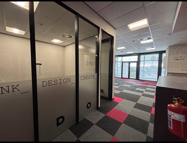 156M² OFFICE TO LET IN DURBANVILLE CENTRAL